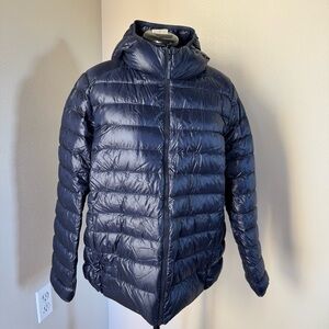 UNIQLO Ultra Light Down Hooded Puffer Size XXL, Navy